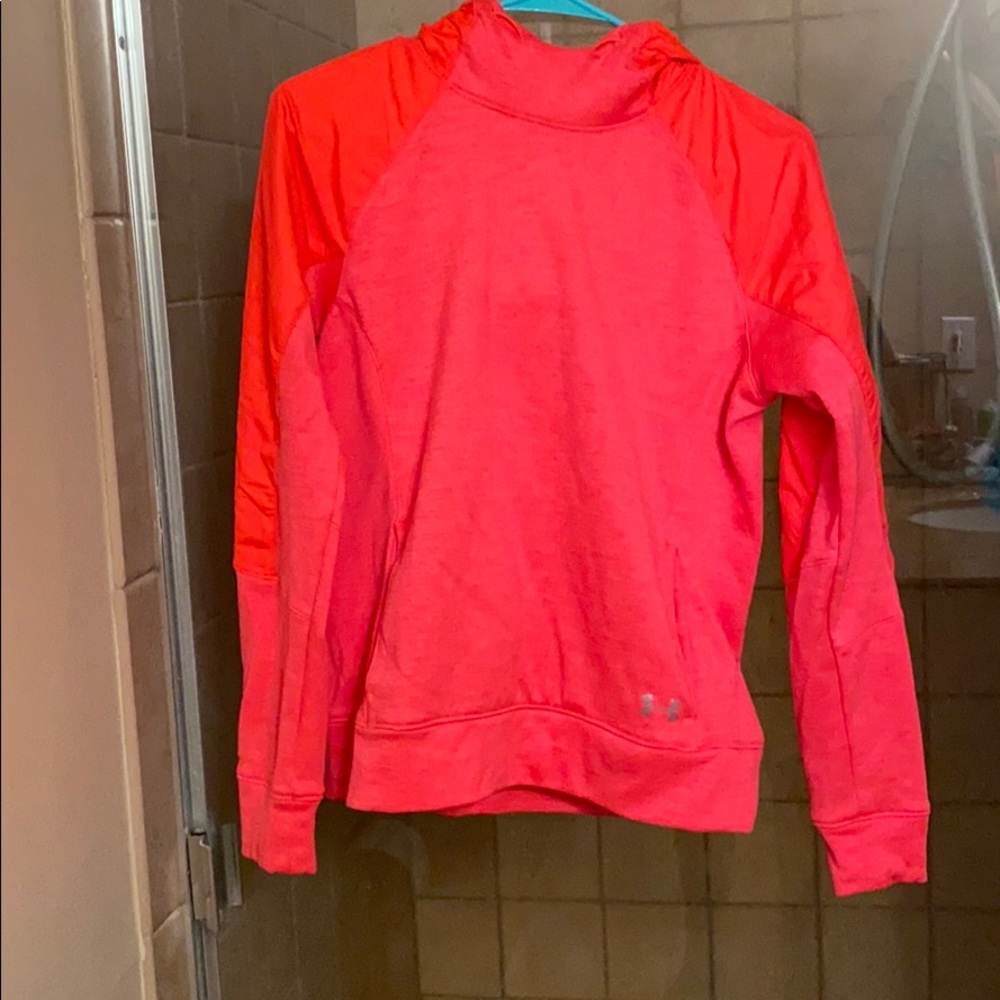 Under Armour Sweatshirt